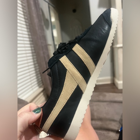 Gola sneakers - Picture 2 of 3